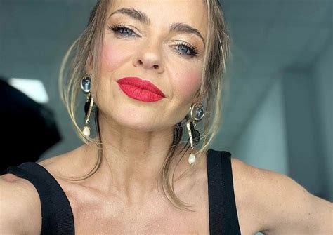 Bikini poszło w odstawkę Kostium Herbuś nie ma sobie równych