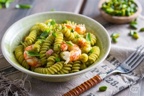 Ricetta Pasta Con Pesto Di Pistacchi E Gamberi La Ricetta Di