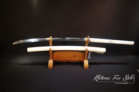 ﻿Nagamaki vs Naginata - Nagamaki