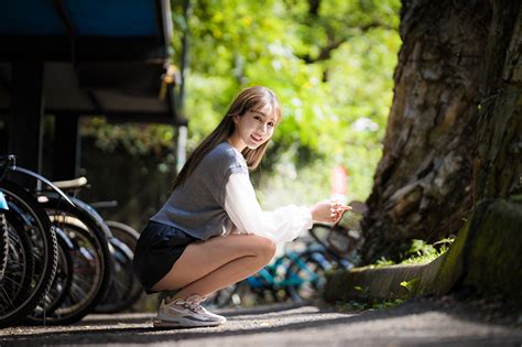 Photo Blurred Background Posing Girls Asian Sitting Staring