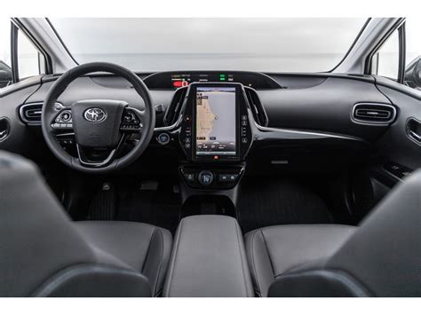 2019 Toyota Prius: 144 Interior Photos | U.S. News