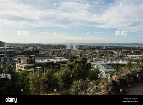 Edinburgh city centre Stock Photo - Alamy