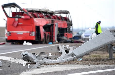 Wypadek Ukrai Skiego Autokaru Na Autostradzie A Ko O Przemy La