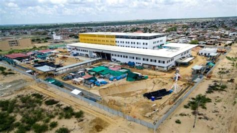 OBRA EMBLEMATICA EN SULLANA Programa de Reconstrucción del Hospital de