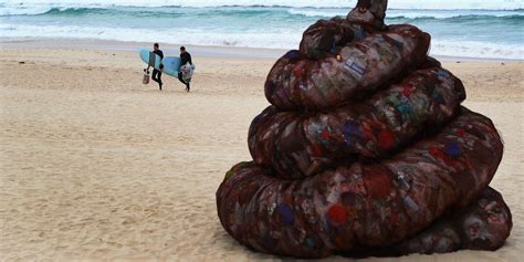 ‘Giant human poo’ dumped on Australian beach - and all to make an ...