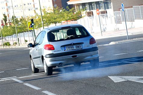 Tu Coche Echa Humo Dime El Color Y Sabr S La Aver A