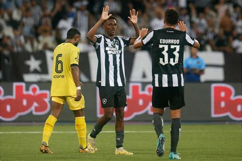 Botafogo Vence O Madureira Na Estreia Do Campeonato Carioca