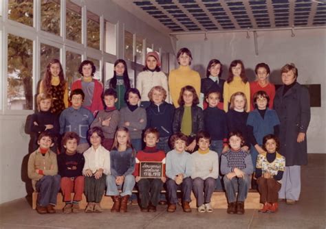 Photo De Classe Photo De Classe 1976 1977 De 1976 Groupe Scolaire