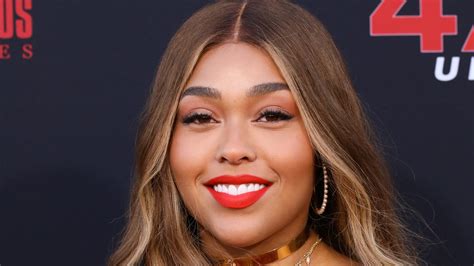 Jordyn Woods Fades Back To Black Hair And Looks Hotter Than Ever Essence Essence