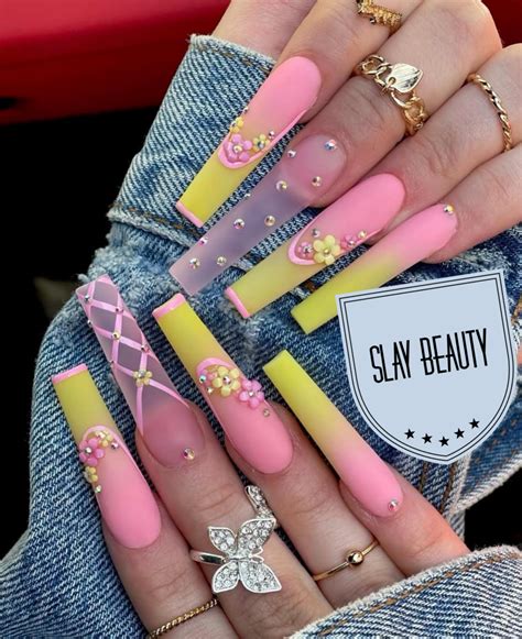 Everything Barbie And Dreamy Jet Set Babe Press On Nails Slaylebrity