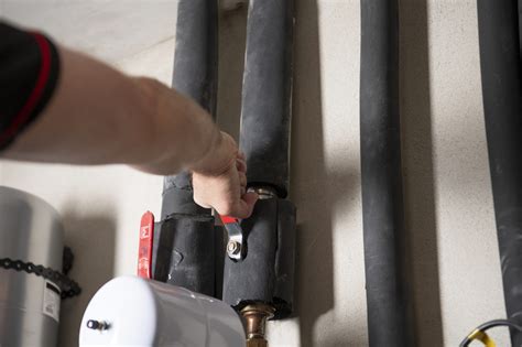 Hosting This Christmas? Essential Plumbing Checks Before the Guests