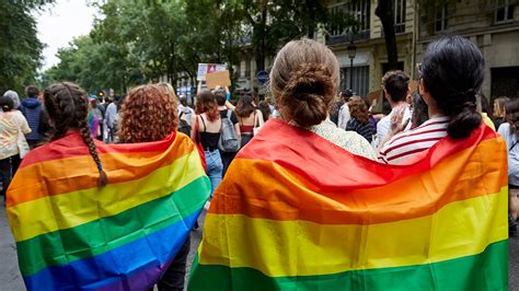 France Legalizes Ivf For Lesbians And Single Women Fox 10 Phoenix