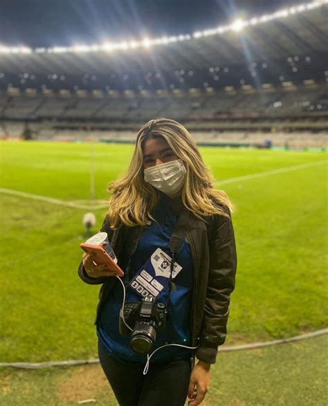 Pin De Beca Alvarado Em Dream Jornalismo Esportivo Futebol Feminino