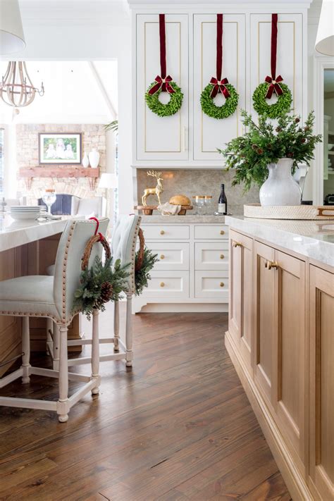 Top Picks For Wreaths On Kitchen Cabinets Bluegraygal