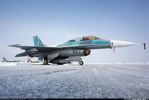 jet-airline: F16 Fighter plane