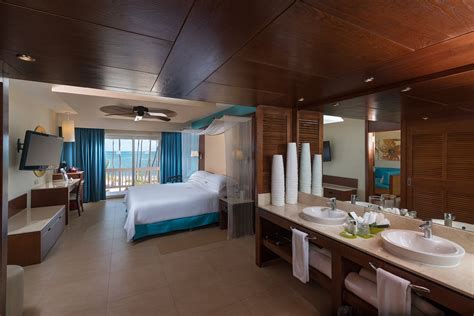 Barceló Bávaro Beach Rooms: Pictures & Reviews - Tripadvisor