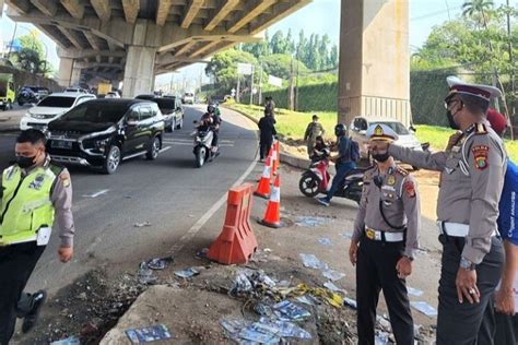 Cibubur Sopir Dan Kernet Truk Tangki Pertamina Diserahkan Ke Polres