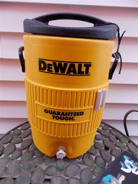 Dewalt Tools Large 5 Gallon Water Cooler Work Job Site Awesome Dewalt