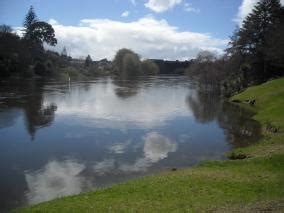 Waikato River, Hamilton East - Photo of Waikato New Zealand at KiwiWise