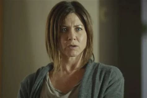 ‘Cake’ Review: Jennifer Aniston Endures Chronic Pain in This Poignant ...