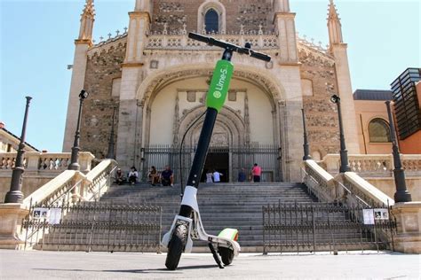 Los patinetes eléctricos de Lime son salvados por Uber con una