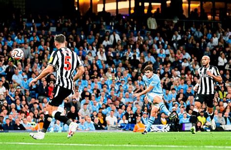 Manchester City Schl Gt Newcastle Dank Alvarez Treffers Premier