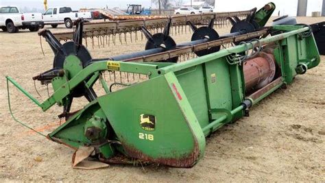 J 762 John Deere 218 Combine Header Pickett Auction Service