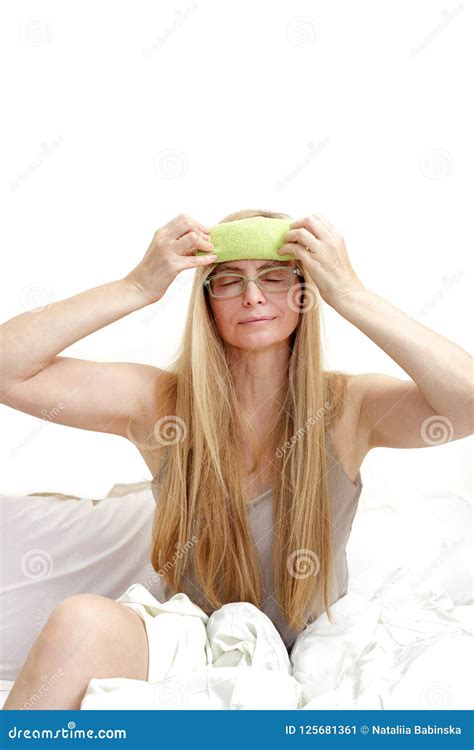 Middle Age Woman Tide Real Portrait Sweat Bed Bedroom Blonde Long Hair