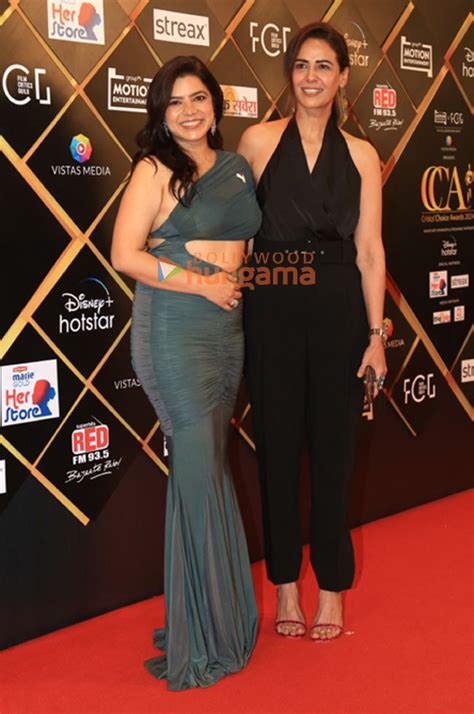 Photos Karan Johar Neha Dhupia And Others Grace The Critics Choice