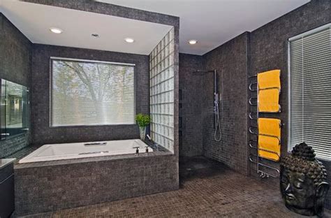 Doorless Shower Designs Teach You To Go With The Flow Home Design