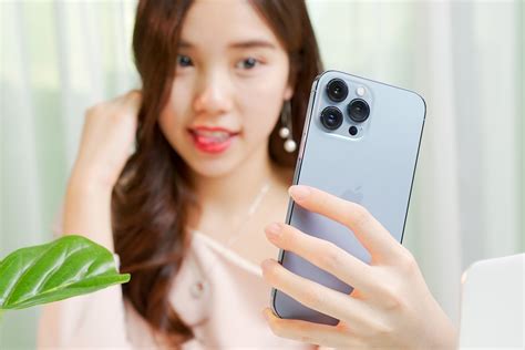 Trên Tay Iphone 13 Iphone 13 Pro 13 Pro Max Tại Việt Nam Báo Dân Trí