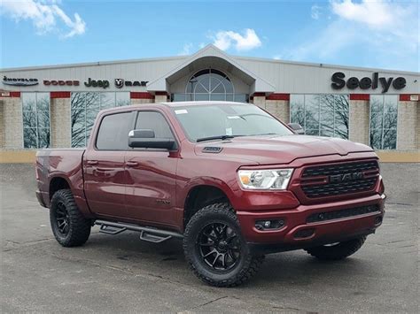 New 2022 Ram 1500 Big Horn Lone Star Crew Cab In Paw Paw 22p1169 Seelye Of Paw Paw