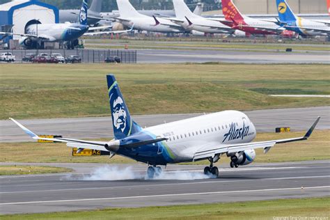 Alaska Airlines Horizon Embraer ERJ 175LR ERJ 170 200LR N647QX