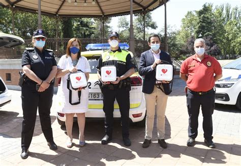 La Policía Municipal de Pozuelo de Alarcón equipa con desfibriladores a