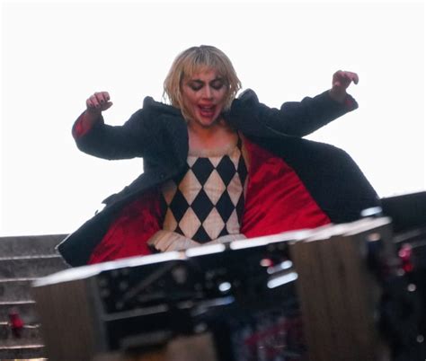 Joker 2 Director Shares New Harley Quinn And Arthur Photos To Celebrate Filming Wrap 9gag