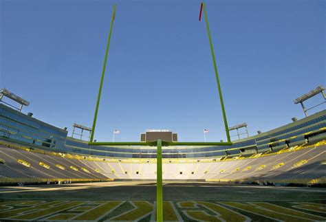 Lambeau Field – StadiumDB.com