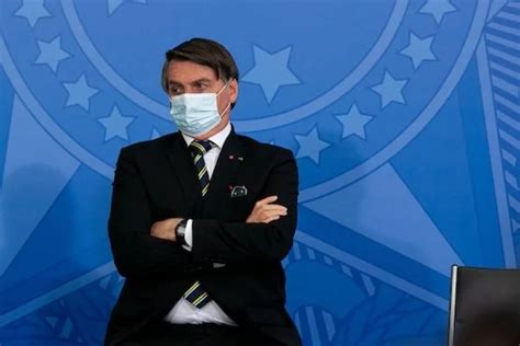 Bolsonaro Alfineta Moraes E Diz Que Fake News Não Existe