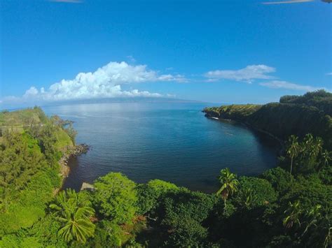 Honolua Bay Maui Information | Snorkeling & Surfing