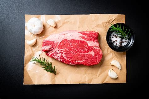 Images de Steak Boeuf Frais Téléchargement gratuit sur Freepik