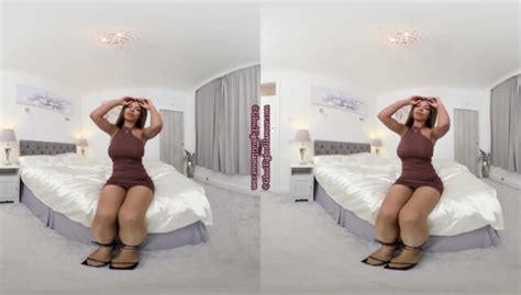 Jay Lazy Days In Copper Coloured Glossy Tights VR Porn Video VRPorn
