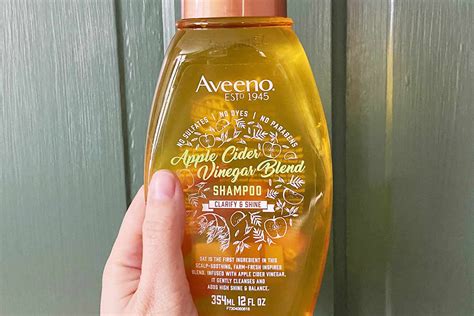 I Tried Aveeno's Highly-Rated ACV Shampoo and It Gave Me Shinier, Thicker Hair