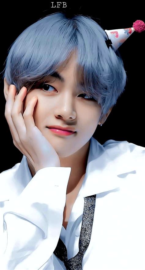 Pin by kaha on テヒョン in 2022 Kim taehyung wallpaper Kim