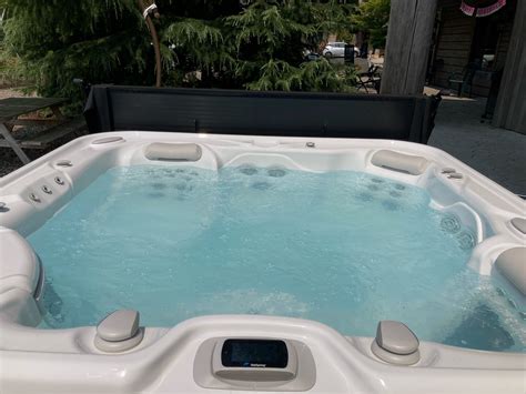 Hot Spring Envoy With Smartop Vanish XL Belfair WA Olympic Hot Tub
