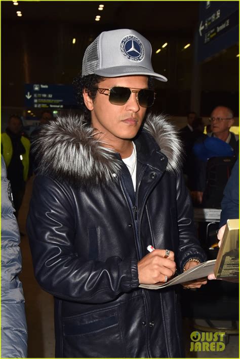 Bruno Mars 24k Magic Has His Biggest Debut Week Ever Photo 3817655