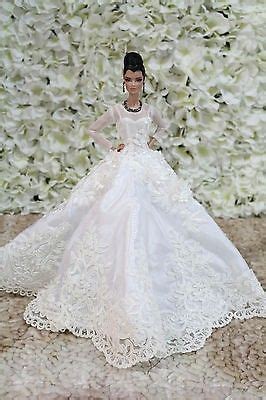 Pin By Jolanta Mirek On Ubranka Dla Lalek Doll Wedding Dress Barbie