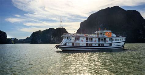 Von Ninh Binh Aus Ha Long Bay Tage Nacht Auf Sterne Kreuzfahrt