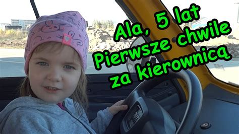 5 Letnie Dziecko Jedzie Samochodem Akademia Jazdy Dla Dzieci KIDZZ