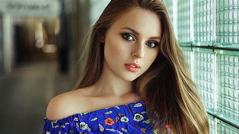 Blonde Black Hair Girl Model Is Wearing Flowers Printed Blue Dress Hd