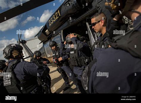 U S Customs Border Protection Uh 60 Hi Res Stock Photography And Images