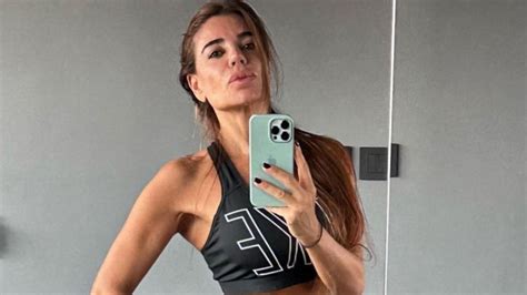 Zulemita Menem en bikini cómo mantiene su espectacular figura a los 53 años Revista Pronto